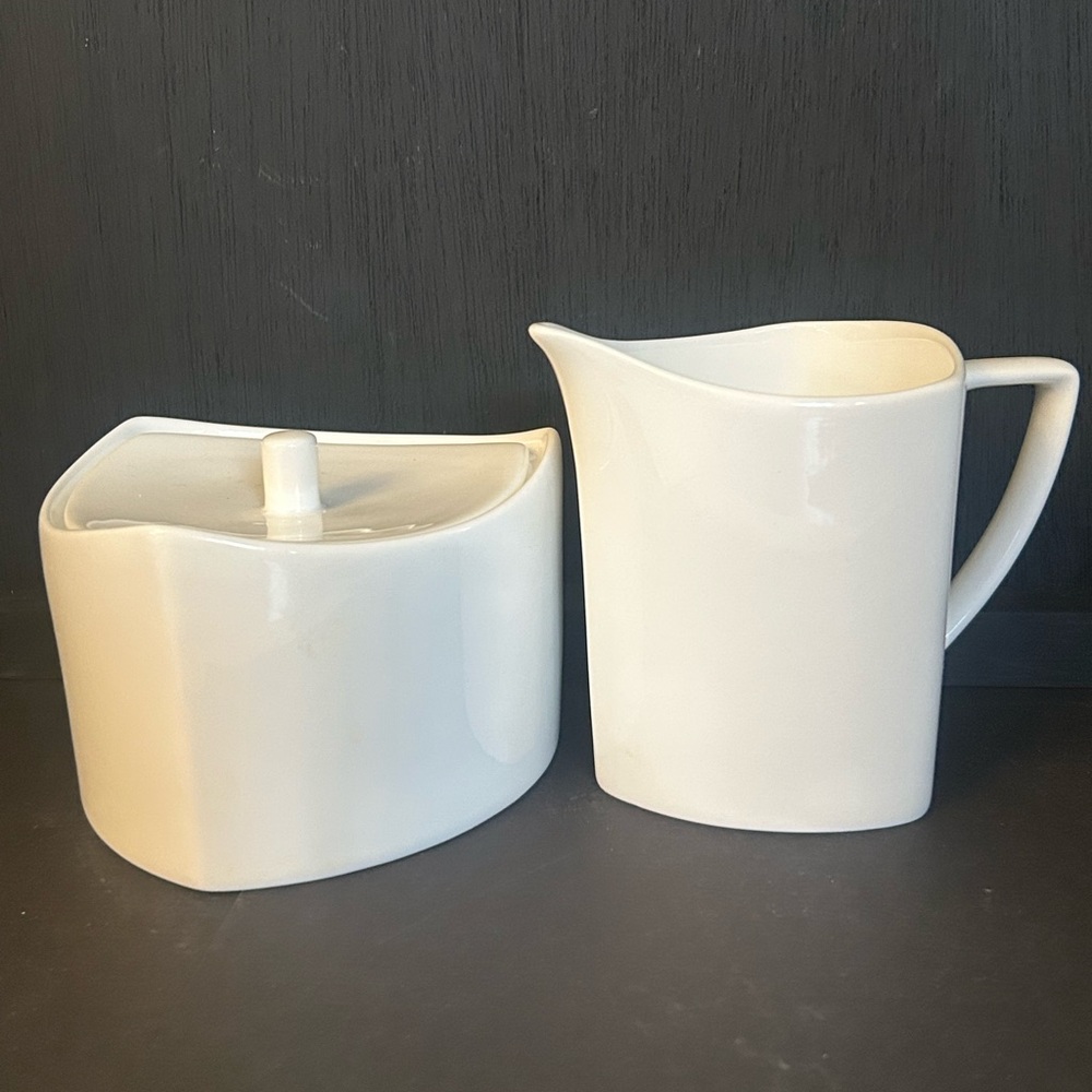 Red Vanilla Extreme White Covered Sugar Bowl and Creamer Bone China